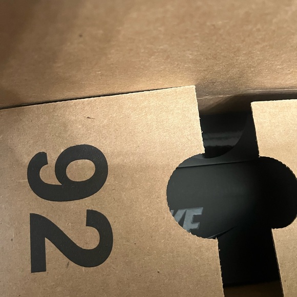 Nike Air Foamposite Royal (2024) - Picture 10 of 12